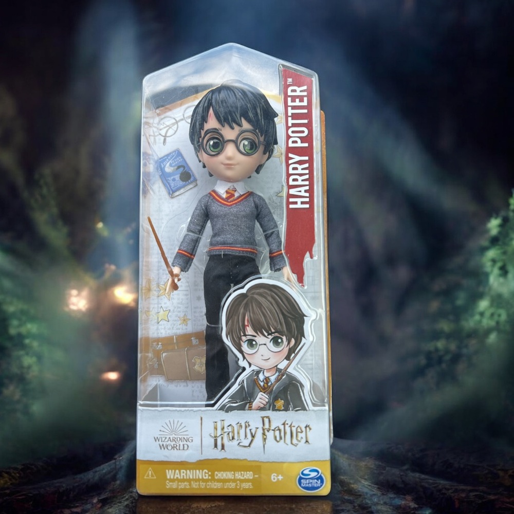 Wizarding World Harry Potter 8” Posable Doll w/ Wand Spin‎ Master